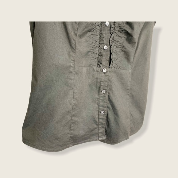 Express Ruched Short Sleeve Top - Picture 3 of 11